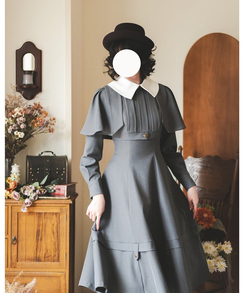 Forest Wardrobe 森林のアンティークチェスト ケープ付きワンピース