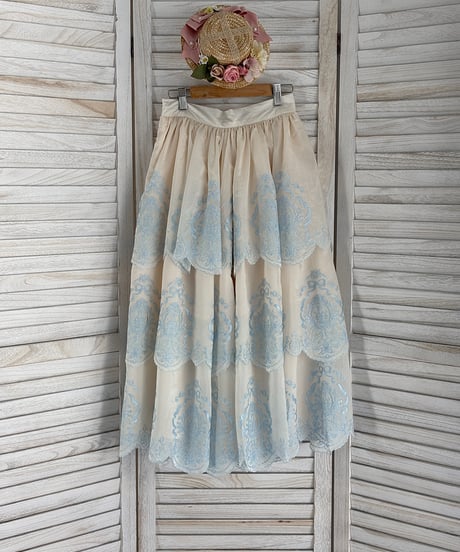 Miss Point / ミスポイントの花園 刺繍段々スカート [LO1473]