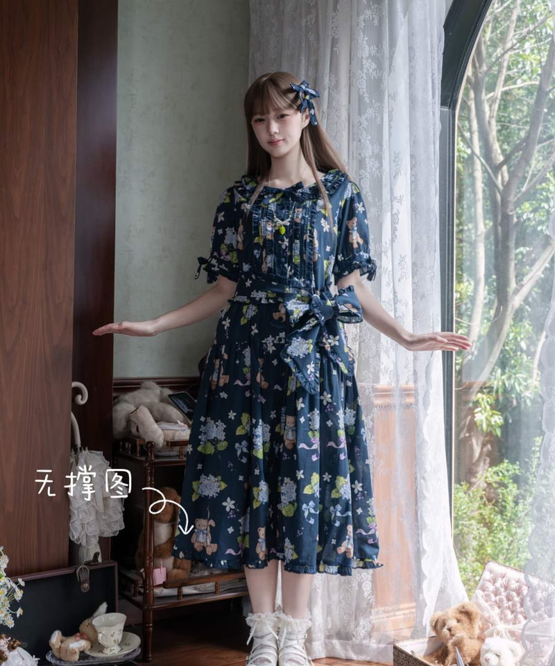 激レア！flowerサイン入りパンフレット 12月5日(木)12時よりWEBショップにて、村上隆新作直筆サイン入り