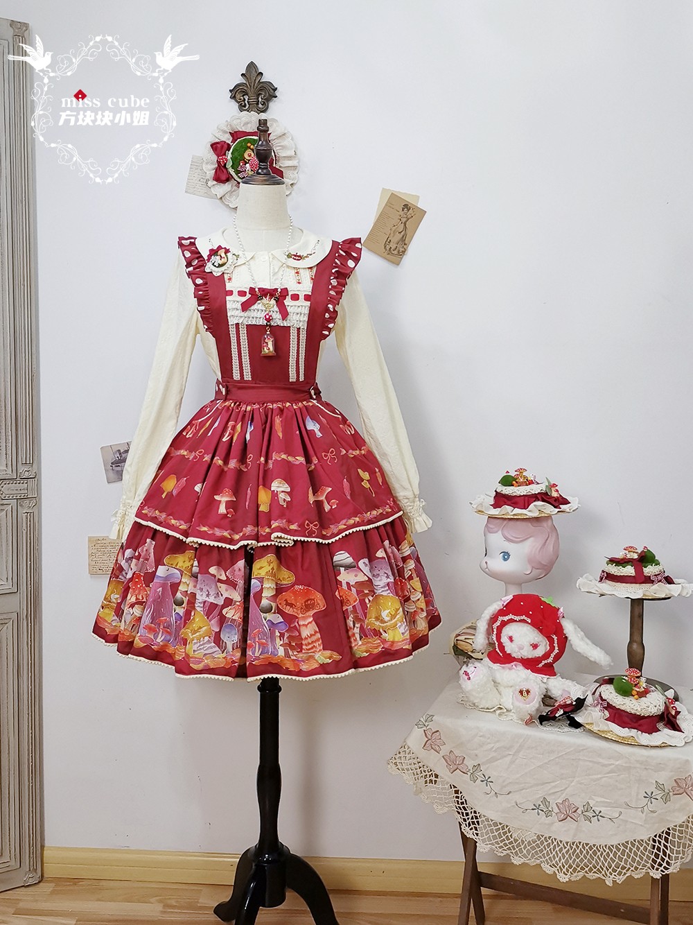 Miss Cube きのこの妖精 ロリィタドレス 胸当て付き吊スカート Miss Cube きのこの妖精 ロリィタドレス 胸当て付き吊スカート