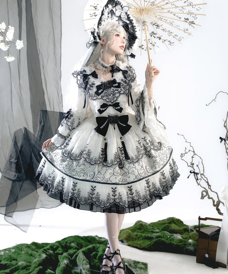 Bramble Rose / 磁韻華章コレクション 蝶恋青花・磁州煙羅 ロリィタ