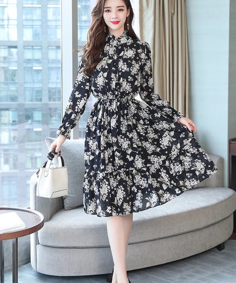 花柄 スタンドカラー シフォンワンピース 長袖 黒地の白の小花花束柄ドレス XL [OP44]