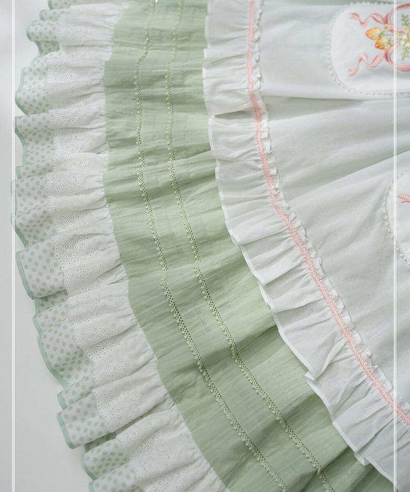 未使用品フレンチ袖レース綿麻エプロンドレス白色 未使用品フレンチ袖レース綿麻エプロンドレス白色