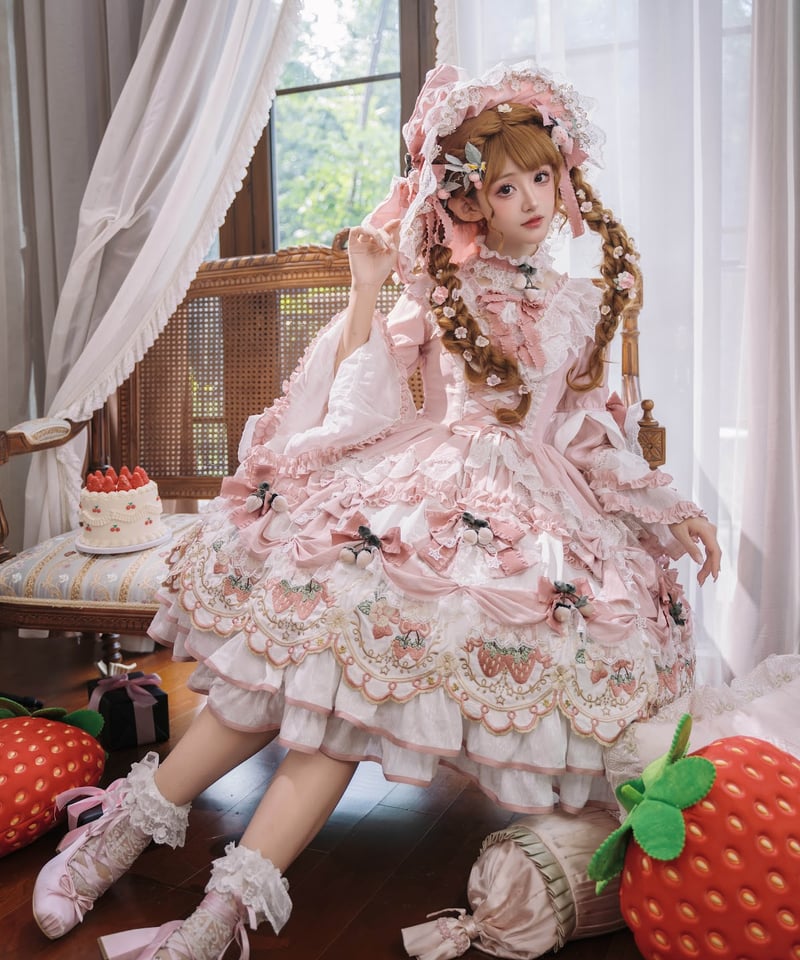 Bramble Rose / Strawberries and Stars ロリィタドレス
