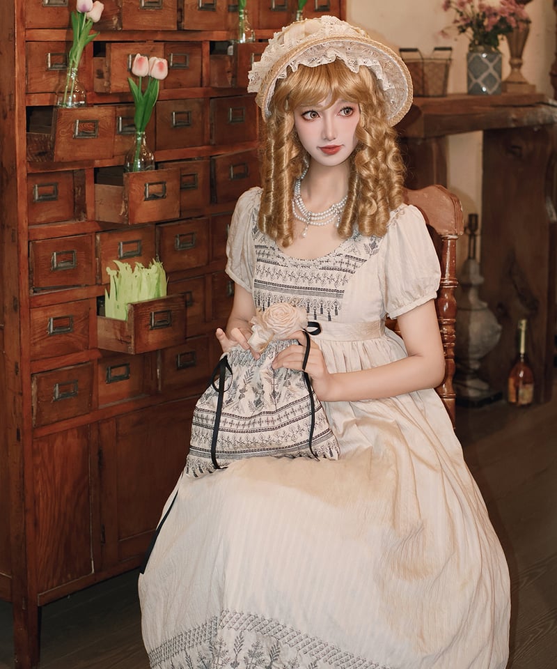 Miss Point / 落陽のヴェール エンパイアスタイルワンピース 日常刺繍