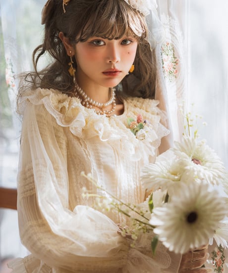 Miss Point 猫とバラのお茶会 糖霜 クラシックロリィタ レースブラウス、円舞曲 綿ブラウス [LO984]
