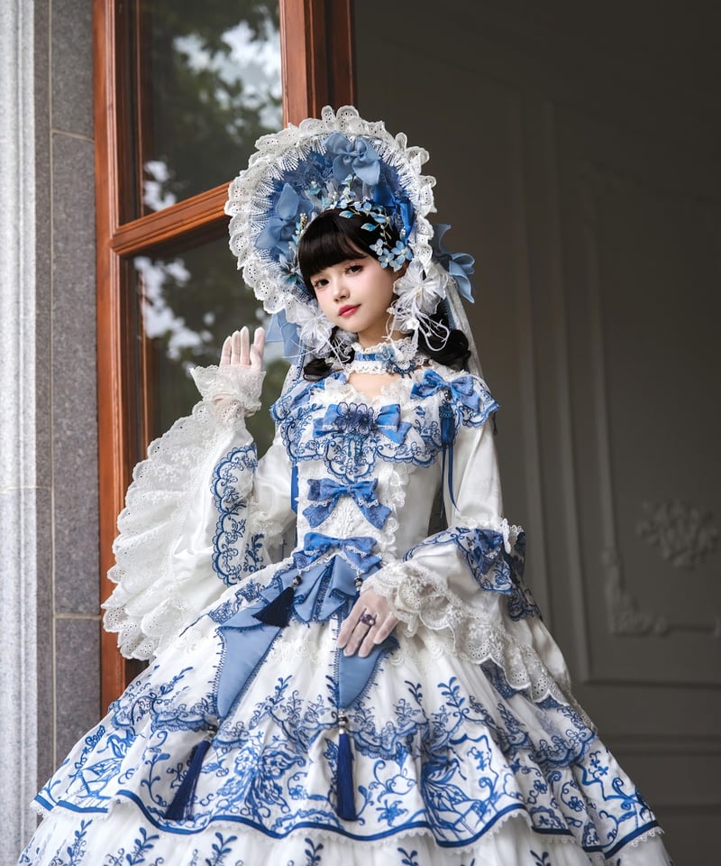 【RAMஐ*゜様】フェイクスイーツ◆水色ムース♡薔薇飾りプリンセスシャルロット◆ RAMஐ*゜様】フェイクスイーツ◇水色ムース♡薔薇飾りプリンセス