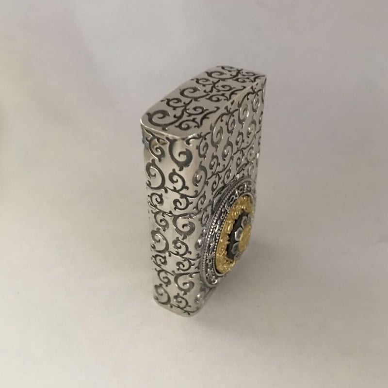 ZIPPO スターリングシルバー950 彫金 インサイドユニット希少 動作正常 ZIPPO スターリングシルバー950 彫金 インサイドユニット希少 動作正常