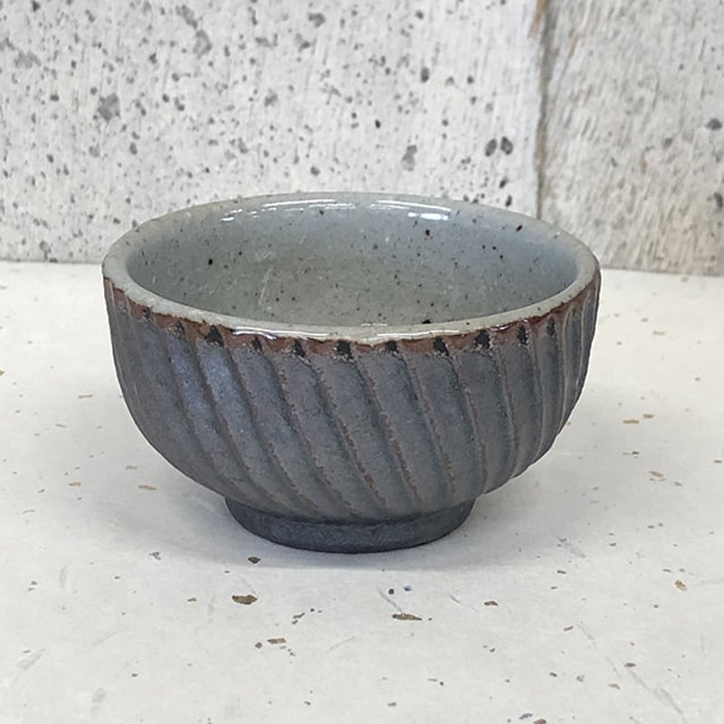 笠間焼 / 鎬のぐい呑（鉄×透明） | 和の雑貨 えん