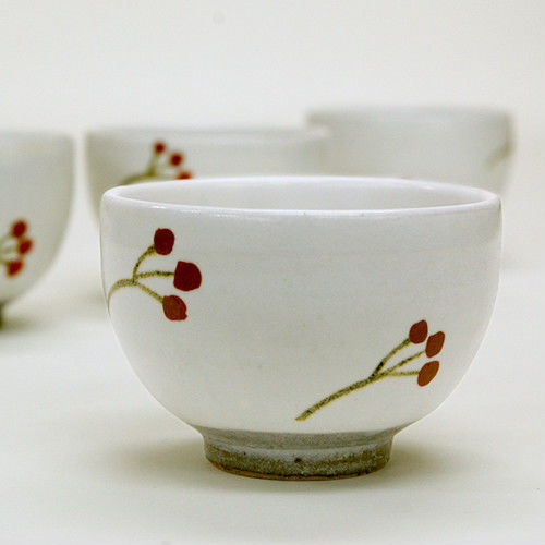 笠間焼 / 赤絵の湯のみ（南天） | 和の雑貨 えん