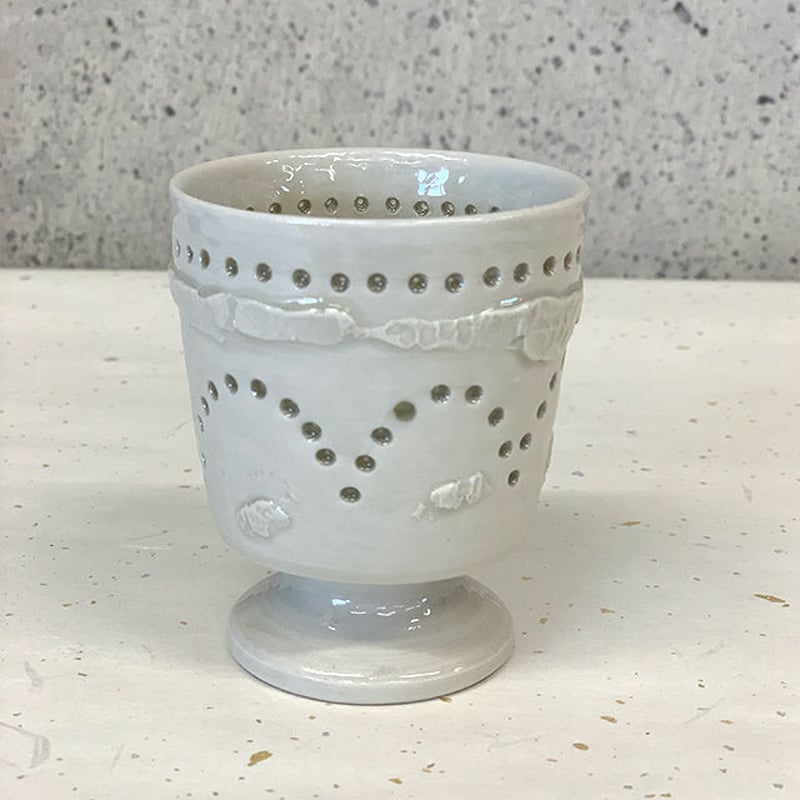 笠間焼 / 足付きの酒器（ほたる） | 和の雑貨 えん