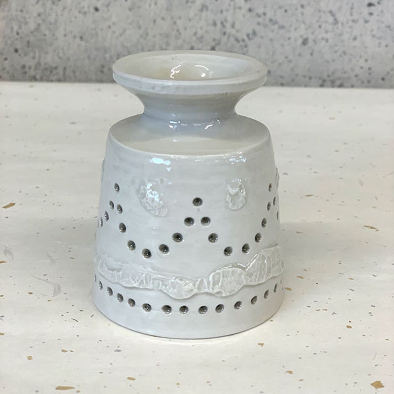笠間焼 / 足付きの酒器（ほたる） | 和の雑貨 えん