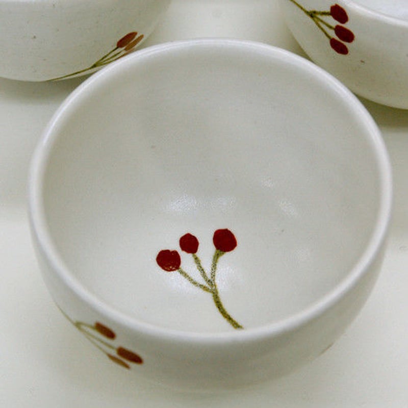 笠間焼 / 赤絵の湯のみ（南天） | 和の雑貨 えん