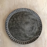 ブリキのトレイ  直径16.5㎝
