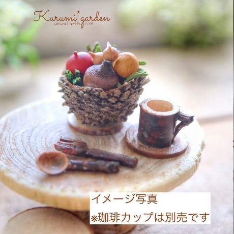 木の実とフルーツ盛り合わせ🥗スプーンとフォーク