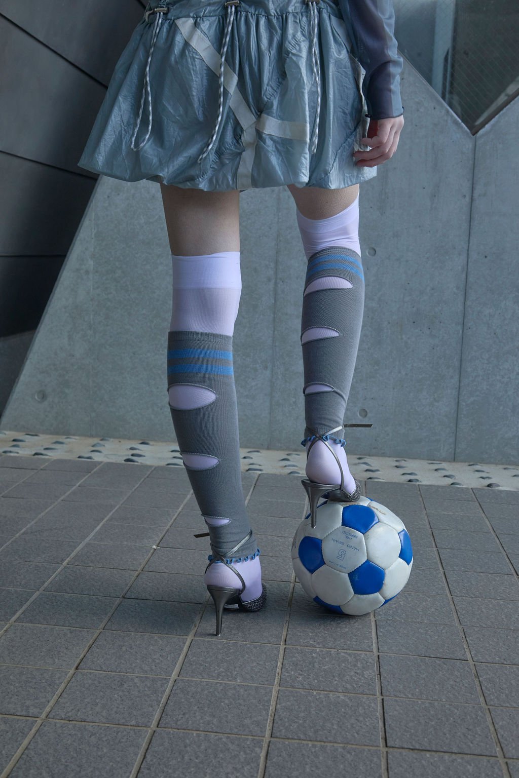 NEW】Chinatsu Aoyama × UMBRO 2Way Warmer Gray /