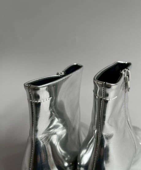 【USED】 MM6 Maison Margiela Silver Metallic Boots / 251027-004