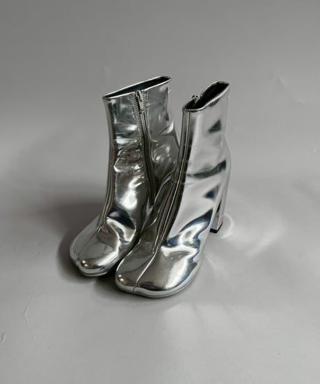 【USED】 MM6 Maison Margiela Silver Metallic Boots / 251027-004