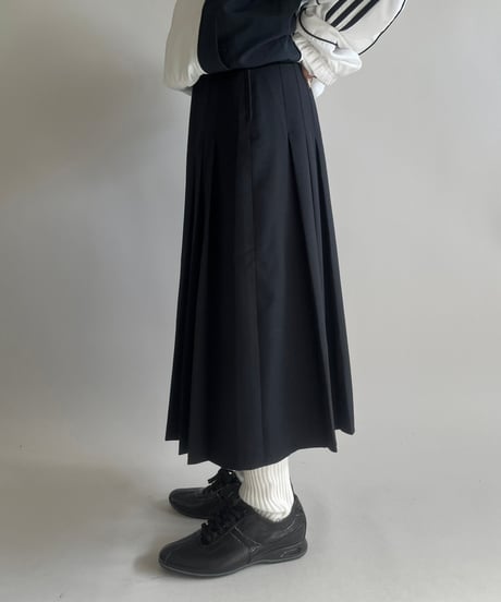 【USED】 Wool Pleats Skirt /250208-005