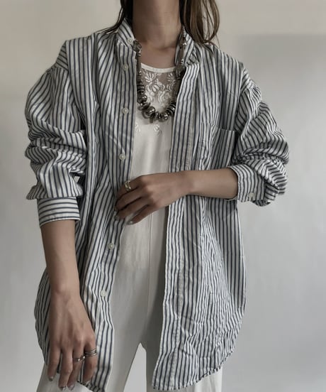 【RE;CIRCLE】 RE Collarless Striped Shirt / 220609-008