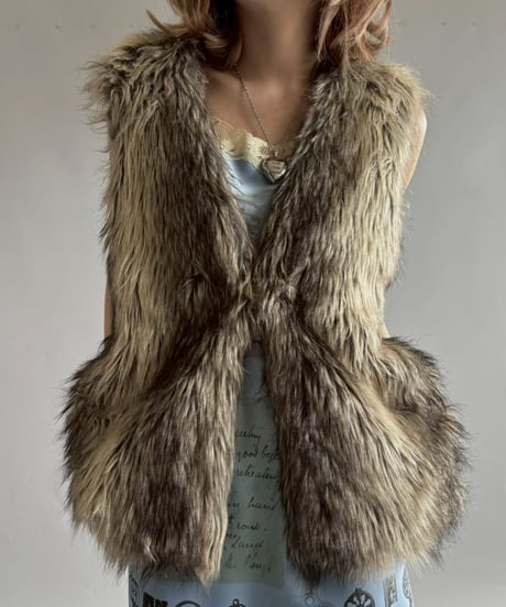 【USED】 FAUX Fur Vest  /251012-017