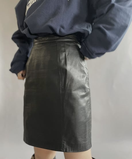 【USED】  Leather Skirt / 220926-011