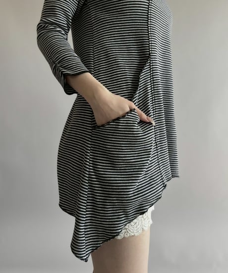 【USED】 Calvin Klein Design Bolder Top / 260314-009