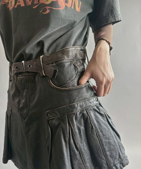 【USED】 Leather Mini Skirt/251004-009