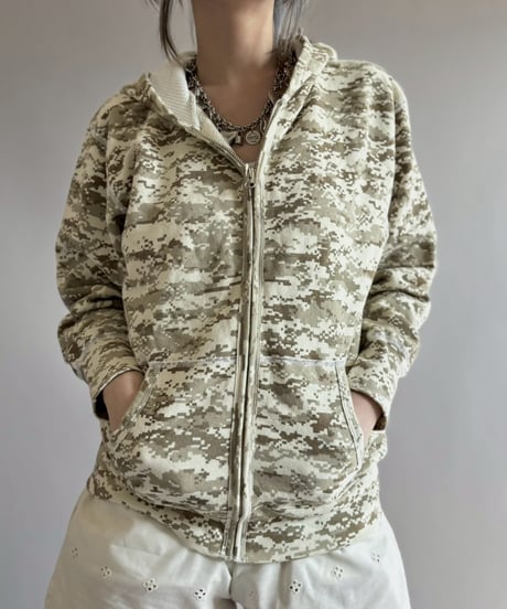 【USED】 Camo Zip Parka / 260314-023