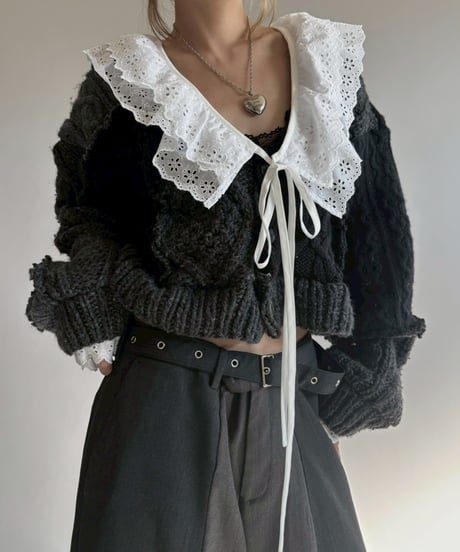 【RE;CIRCLE】 RE Aran Knit Patchwork Lace Collar Cardigan / Black × Charcoal / 251106-003