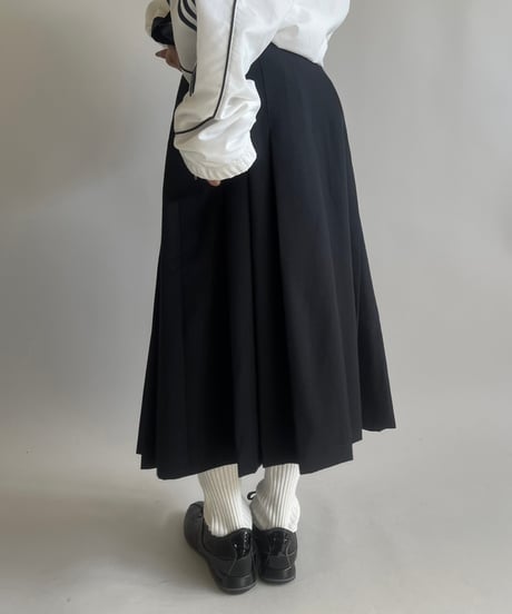 【USED】 Wool Pleats Skirt /250208-005