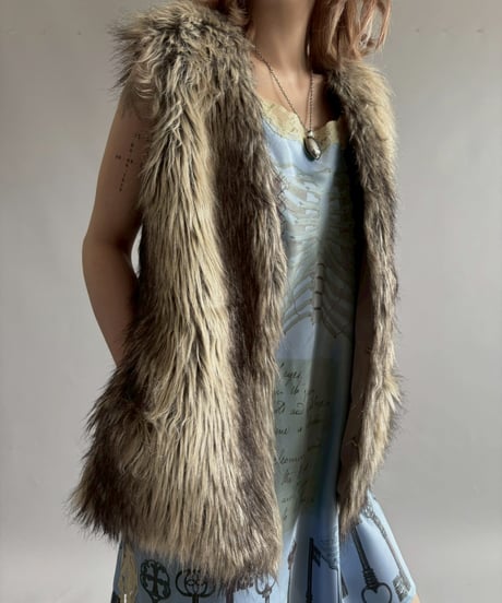 【USED】 FAUX Fur Vest  /251012-017
