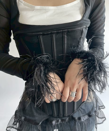 【USED】 HOUSE CB LONDON Fur Sleeve L/S Top /250419-024