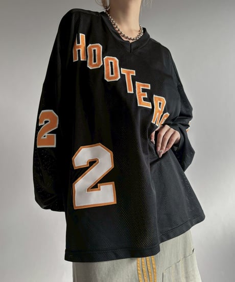 【USED】 HOOTERS Football Shirt / 251213-021