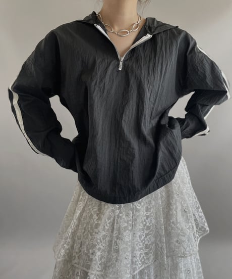 【USED】 Nylon Pullover  Line Top / 231021-028