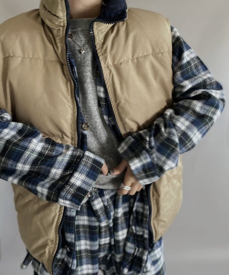 【USED】 Reversible Down Vest Beige ⇄ Navy / 221224-005