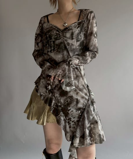 【USED】 Sheer Asymmetry Design Top /251206-021