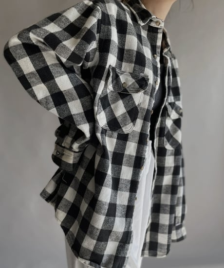 【USED】 Carhartt Flannel Shirt / 230121-021