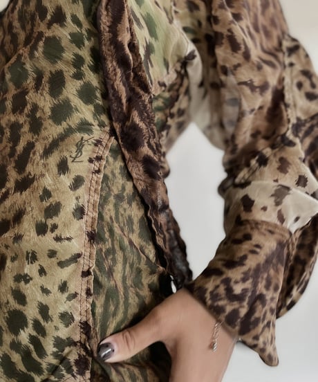【USED】 YSL Leopard Long Sleeves Blouse / 220514-011