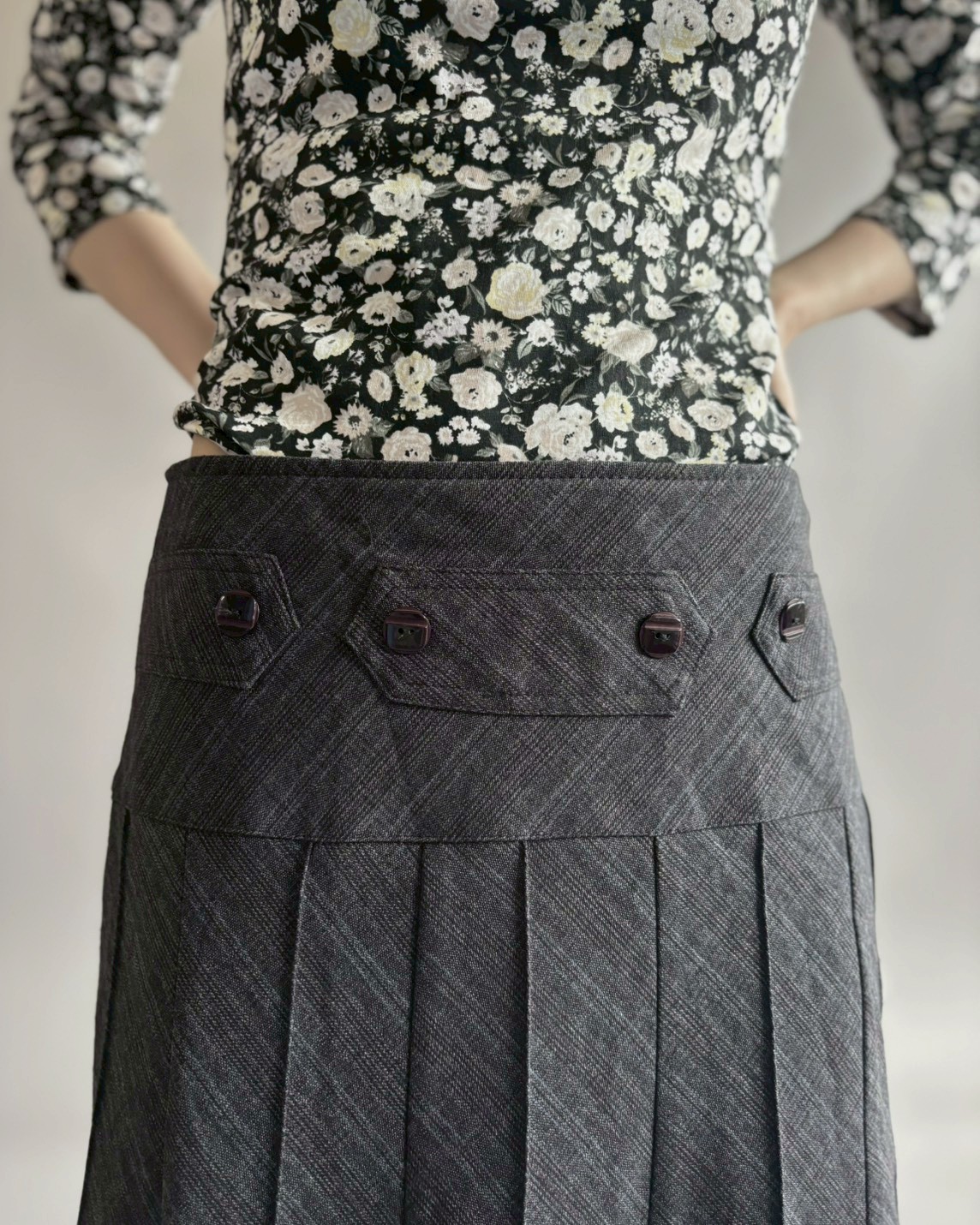 USED】 Check Pattern Pleats Skirt /260425-019 |