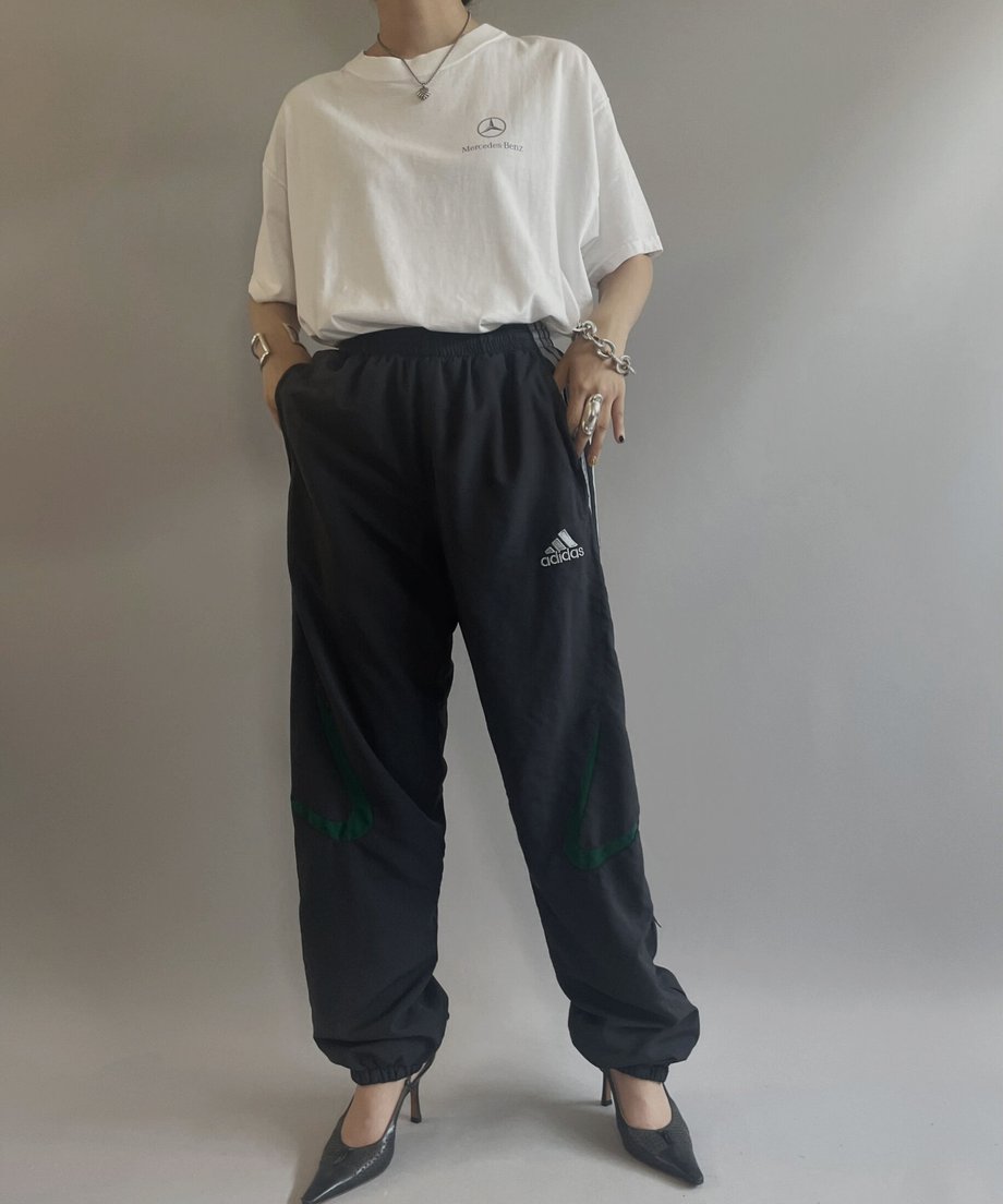 64bb965b7c149e00389a1842