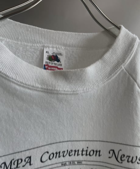 【USED】 Made in USA FRUIT OF THE ROOM News Paper Sweat Top / 231118-027