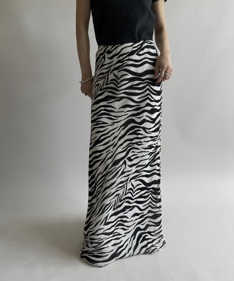 【USED】 Zebra Pattern Long Skirt /250426-016