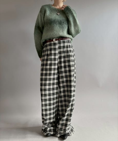 【USED】 Gradient Color Knit / 260117-014