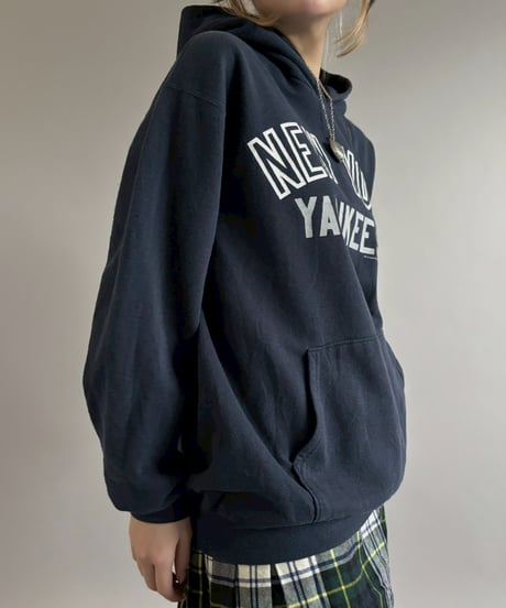 【USED】 11's New York Yankees Hoodie / 260117-010
