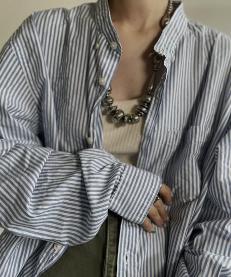 【RE;CIRCLE】 RE Collarless Striped Shirt / 220609-002