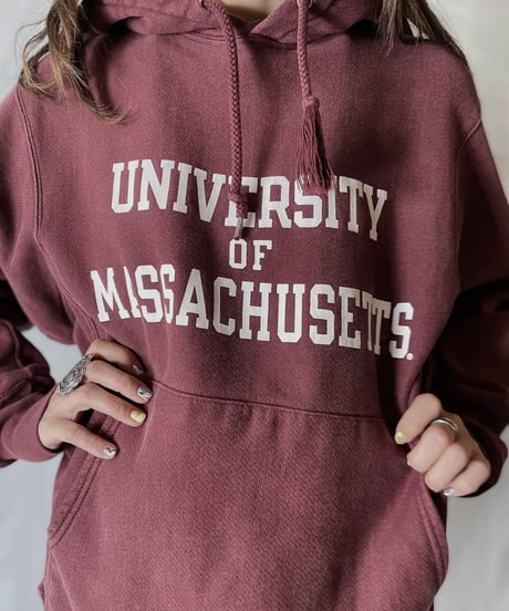 【USED】  Champion Reverse Weave Hoodie MASSACHUSETTS UNI./210902-020
