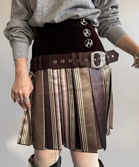 【USED】 CHOPOVA LOWEANA Pleats Skirt/250104-003