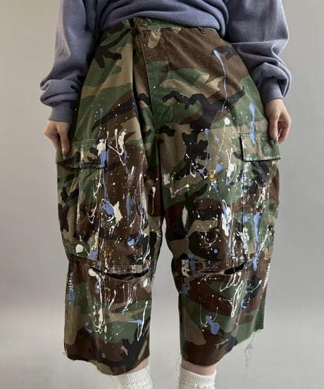【USED】 Military Camouflage Painted Cut off Shorts / 251101-029