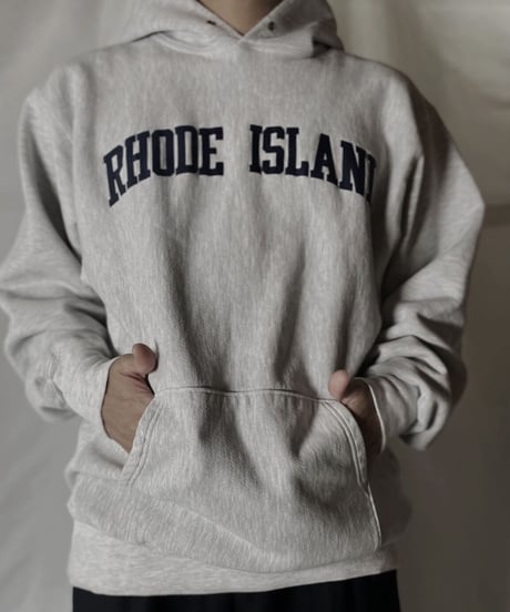 【USED】  90's Champion Reverse Weave Sweat RHODE ISLAND/211116-056